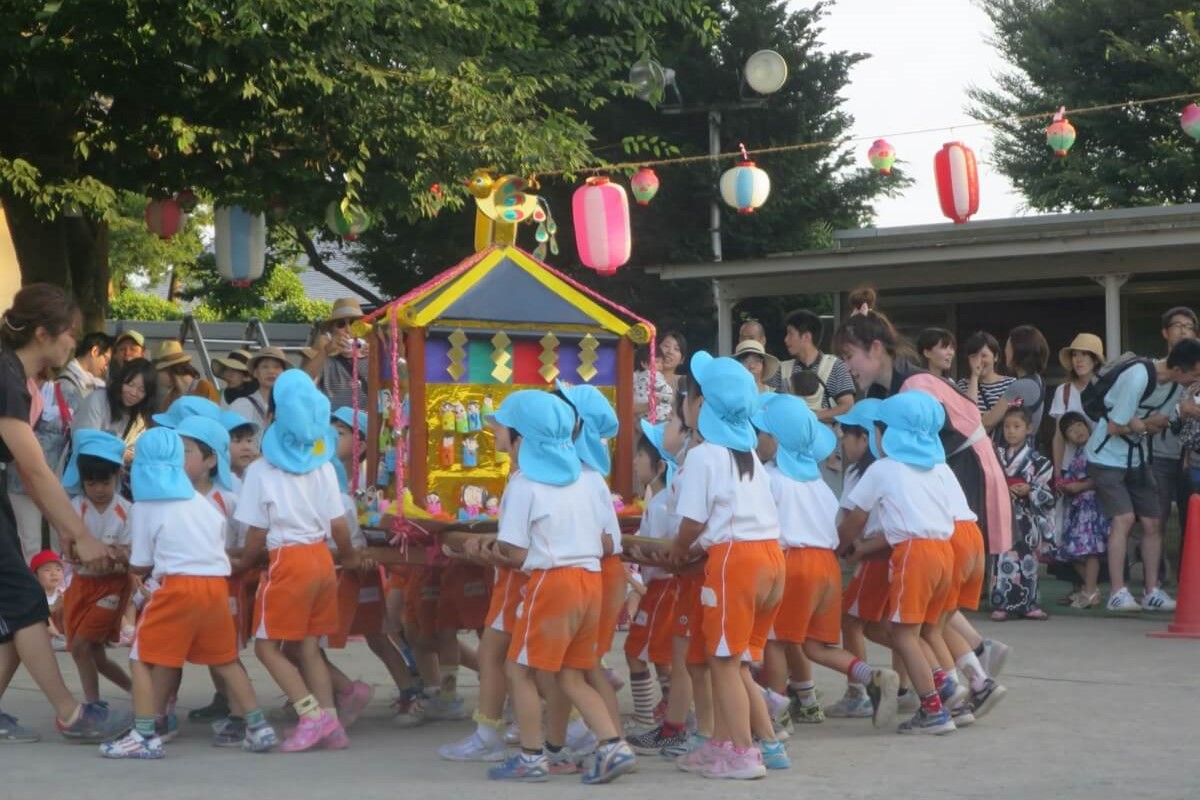 御霊祭りの様子